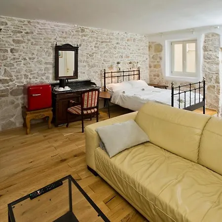 Апартаменти Pajdo's Place Хвар